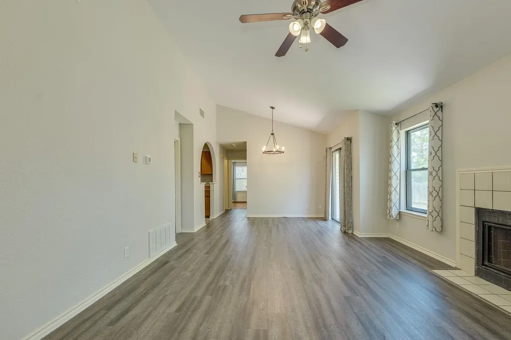1506 Ashwood Court Round Rock TX 78664