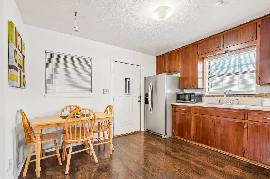 101 Brown Street Elgin TX 78621