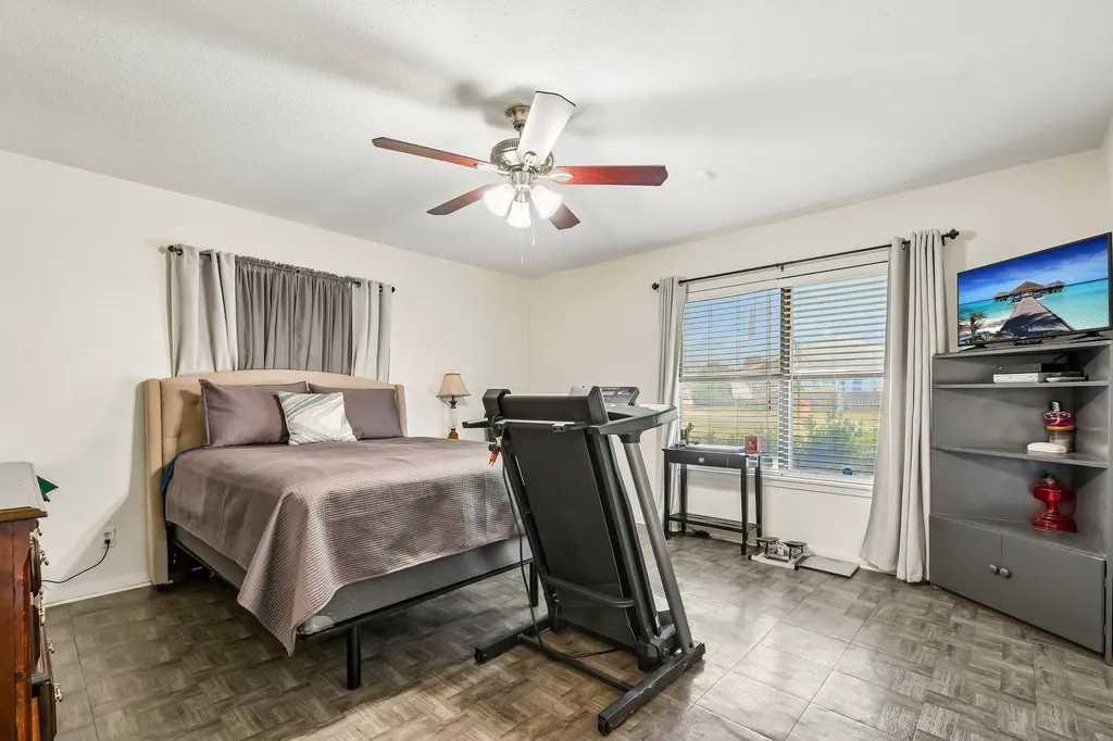 101 Brown Street Elgin TX 78621