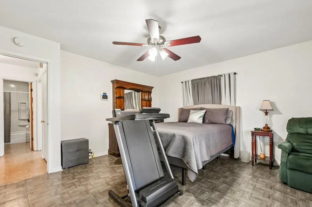 101 Brown Street Elgin TX 78621