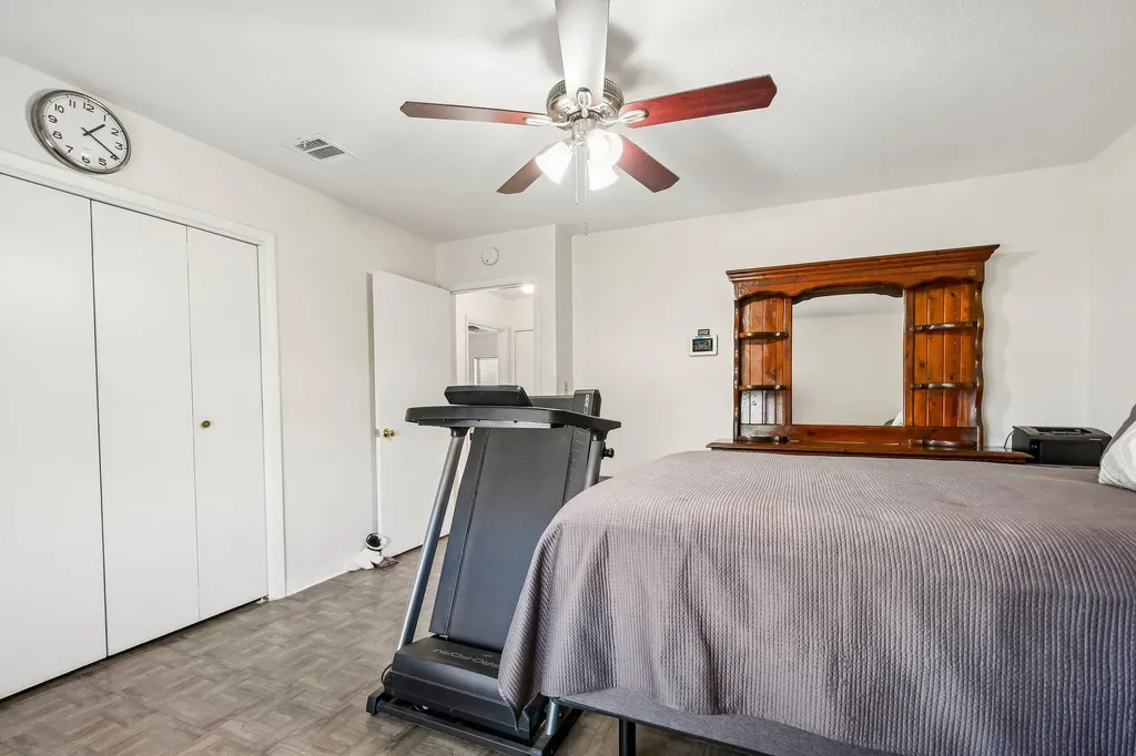 101 Brown Street Elgin TX 78621