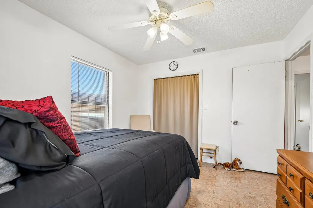 101 Brown Street Elgin TX 78621