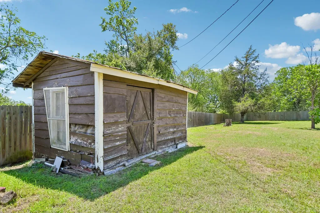 101 Brown Street Elgin TX 78621