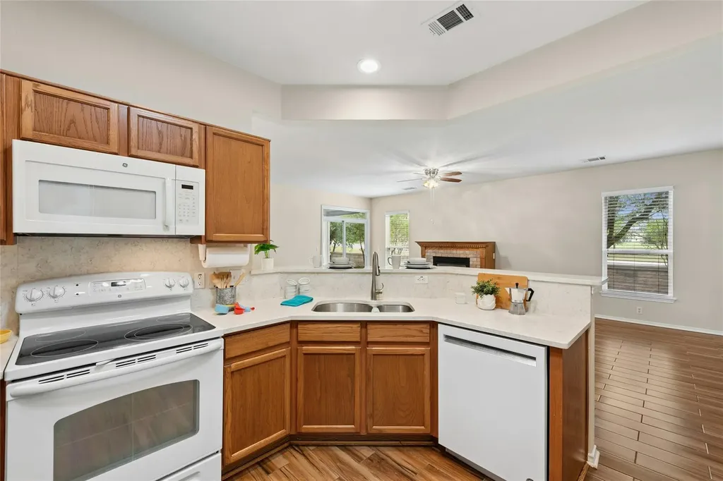 104 Honey Creek Trail Georgetown TX 78633