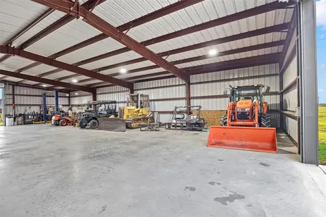 5523 Ehrman Lake Lane Wallis TX 77485