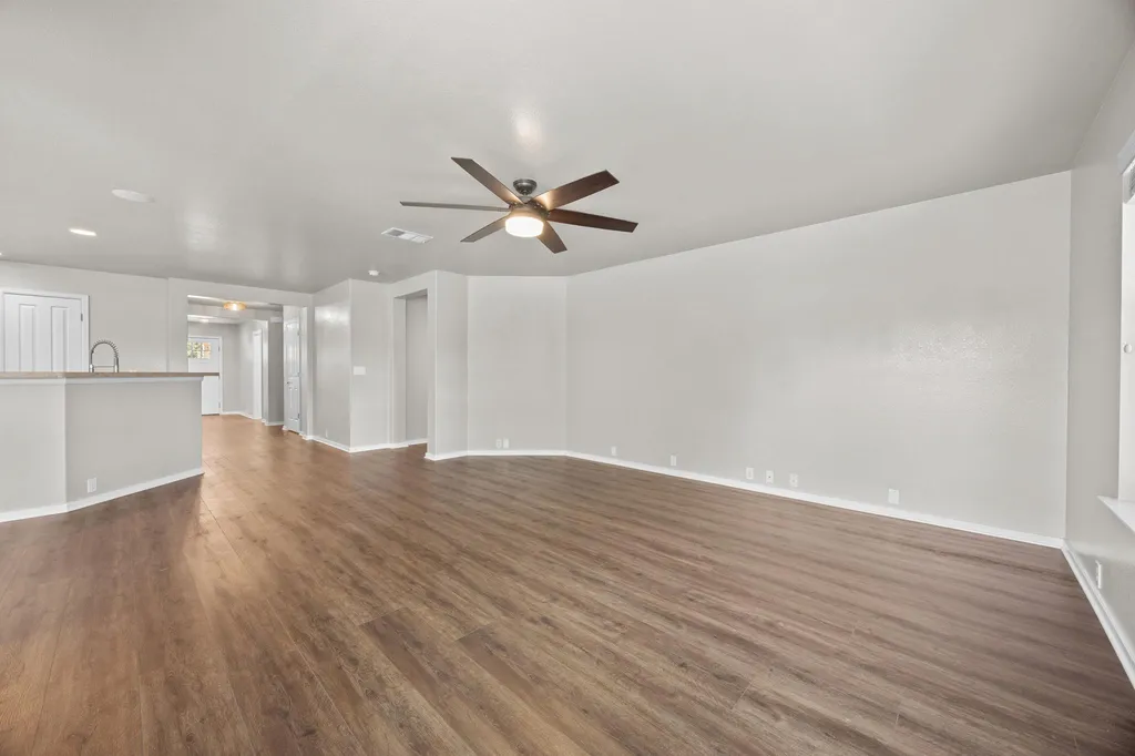 785 Kingfisher Lane Leander TX 78641