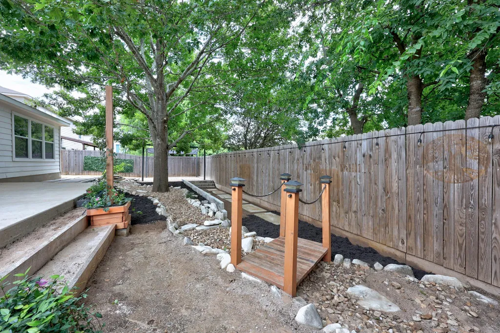 785 Kingfisher Lane Leander TX 78641