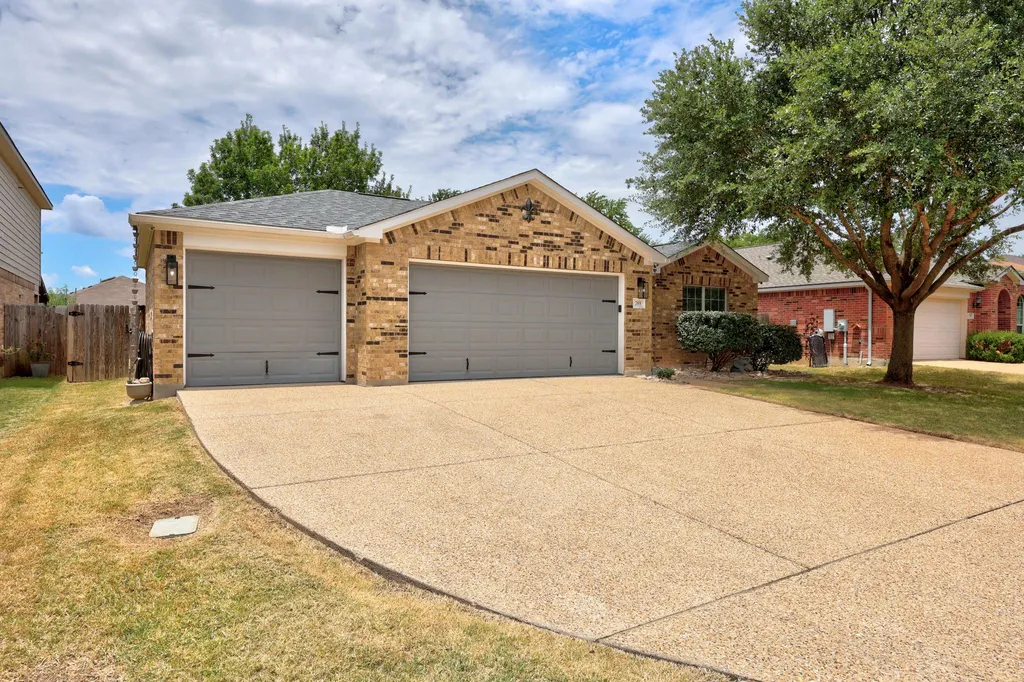 785 Kingfisher Lane Leander TX 78641