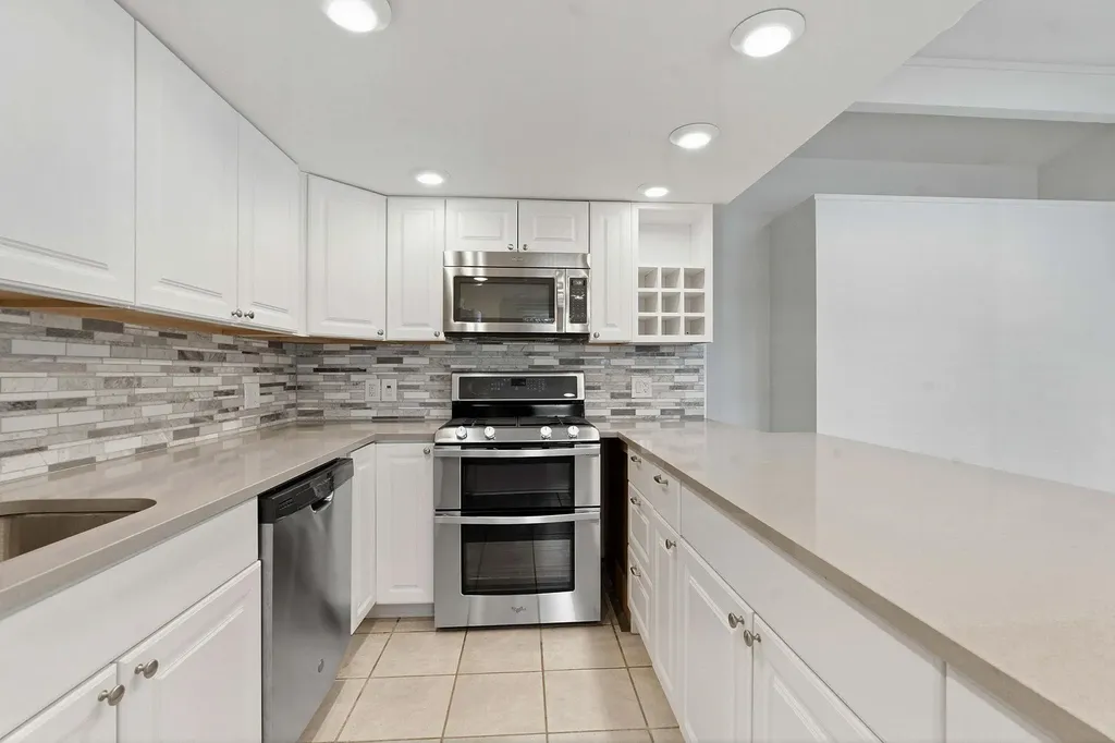 5601 Woodrow Avenue Austin TX 78748
