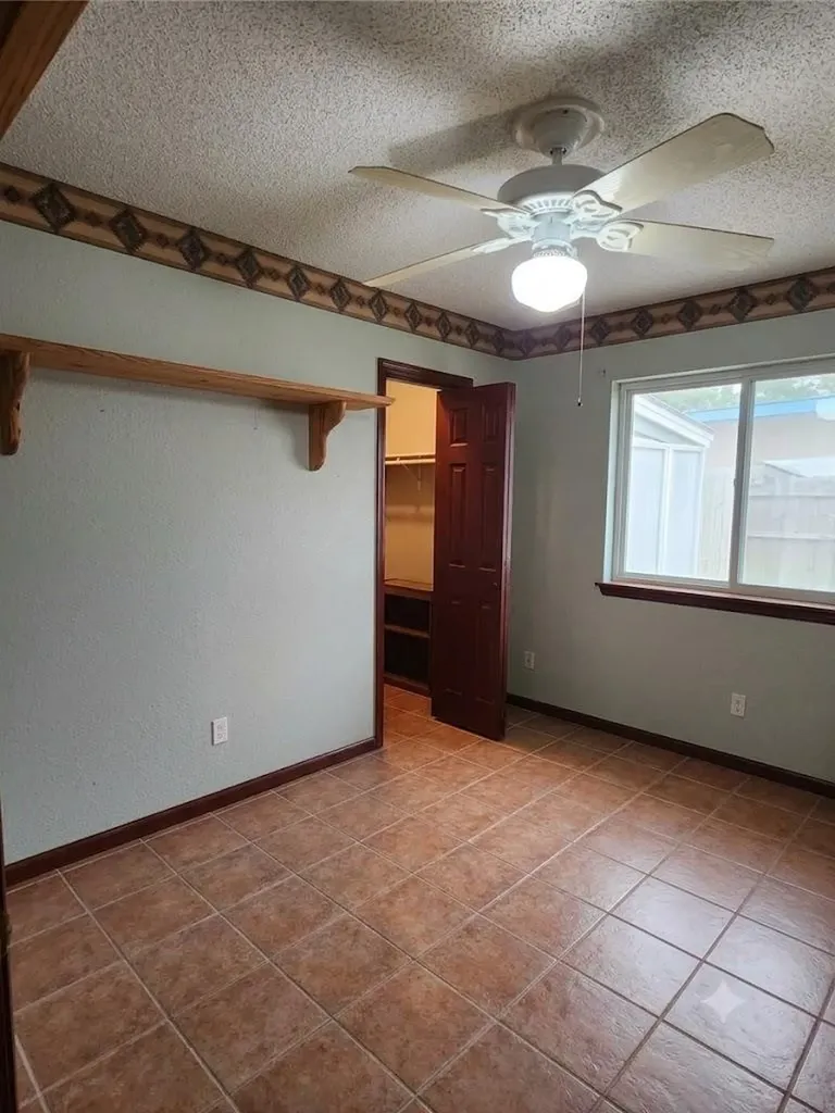 2005 Elysian Fields Austin TX 78727