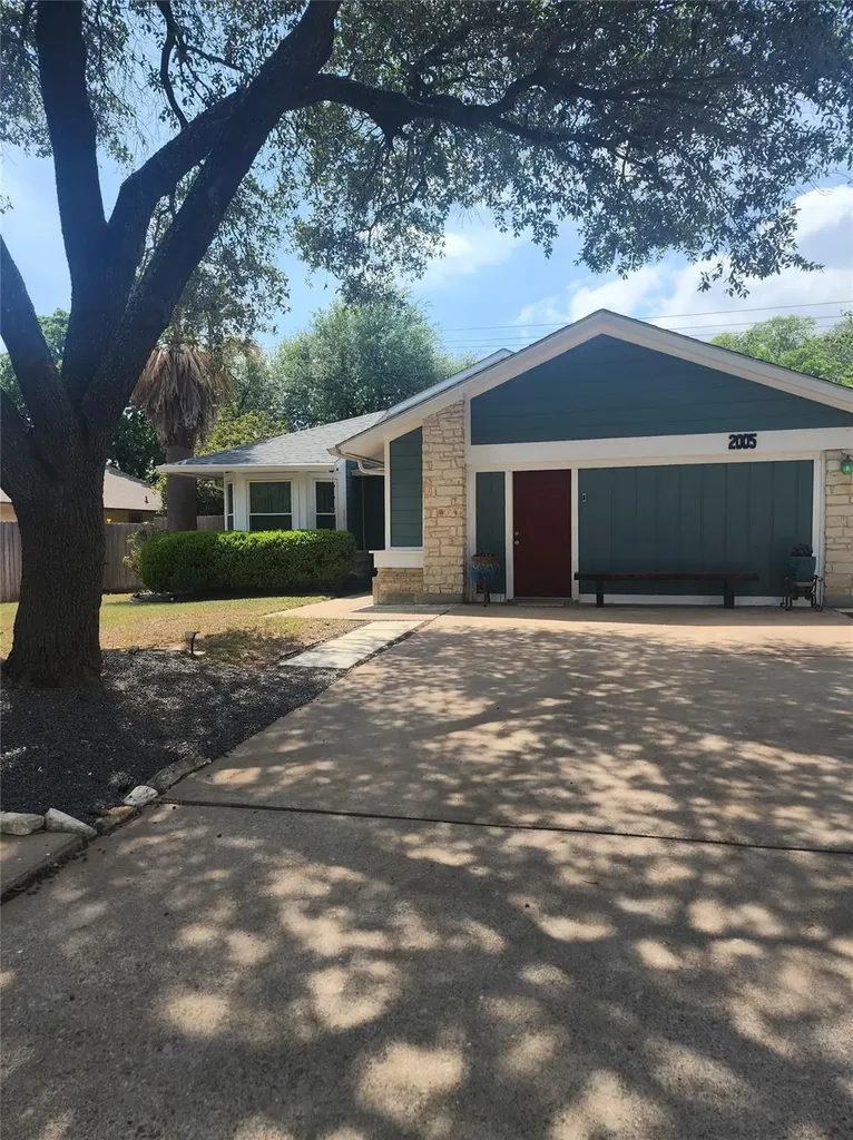 2005 Elysian Fields Austin TX 78727