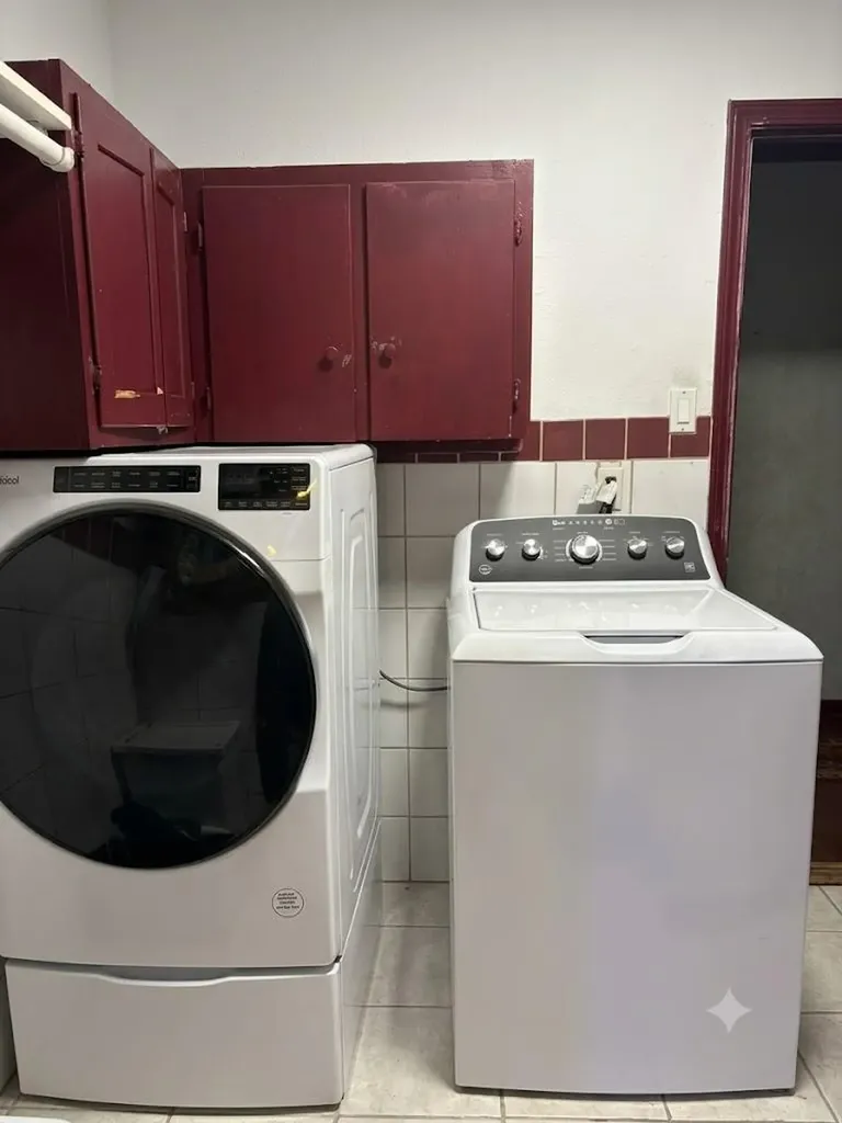 2005 Elysian Fields Austin TX 78727