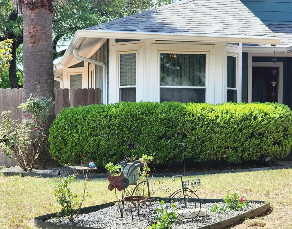 2005 Elysian Fields Austin TX 78727