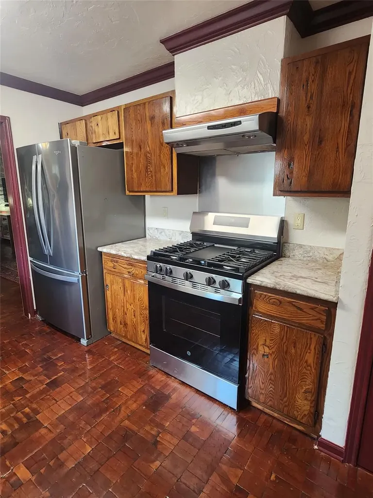 2005 Elysian Fields Austin TX 78727