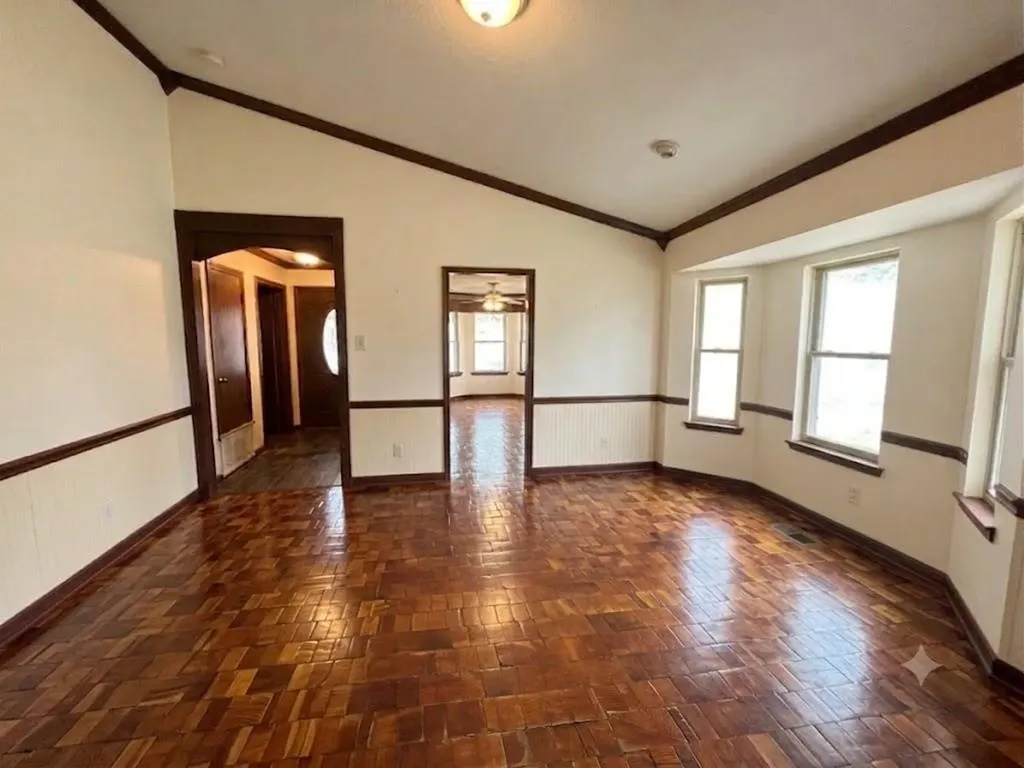 2005 Elysian Fields Austin TX 78727