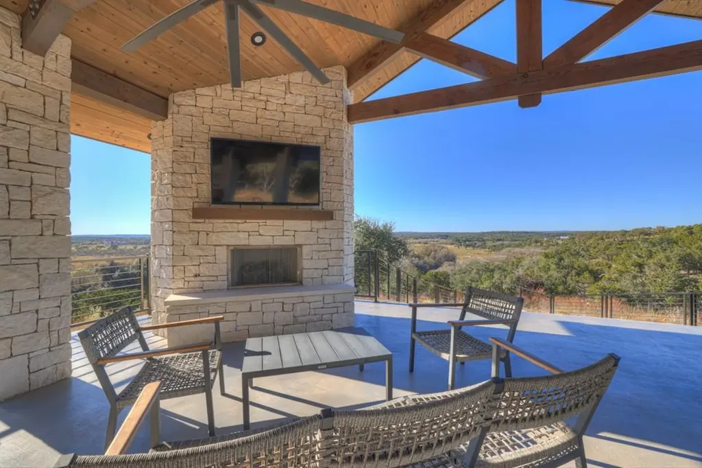 1736 Demi John Bend Road Canyon Lake TX 78133