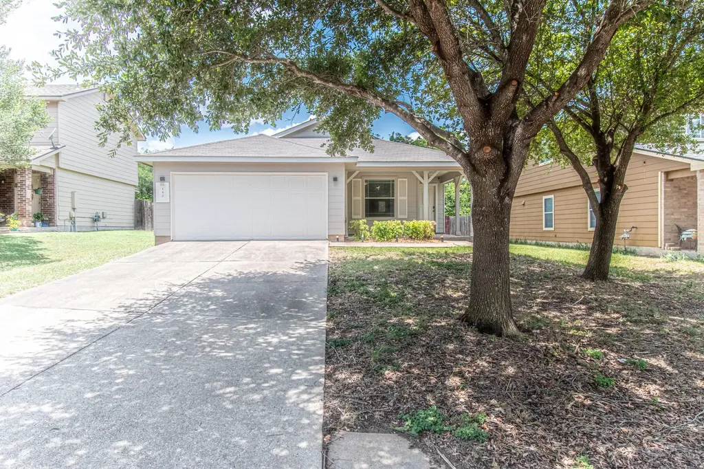 180 Onyx Lake Drive Kyle TX 78640