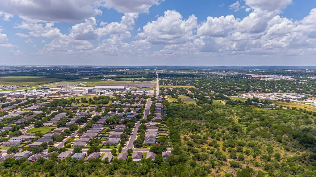 180 Onyx Lake Drive Kyle TX 78640