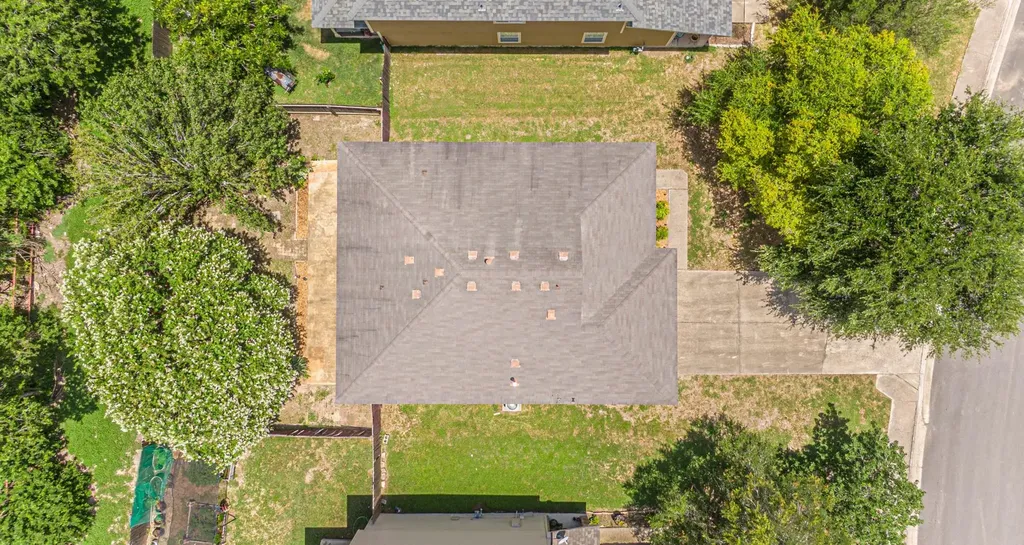 180 Onyx Lake Drive Kyle TX 78640
