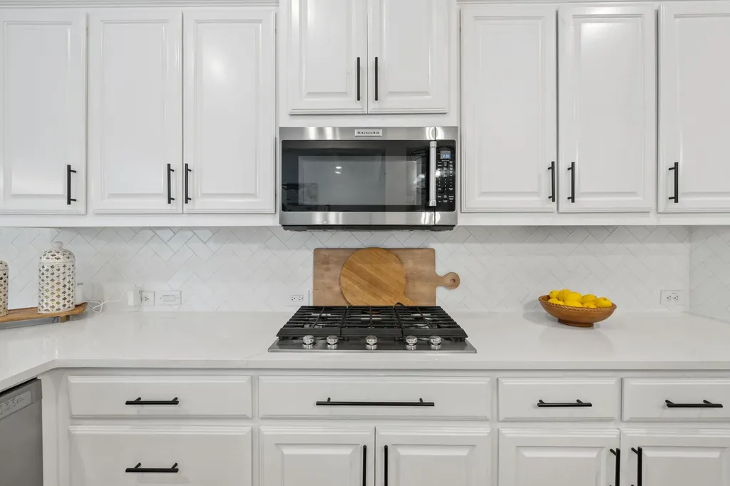 1124 Castle Path Round Rock TX 78681