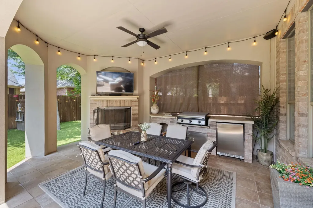 1124 Castle Path Round Rock TX 78681