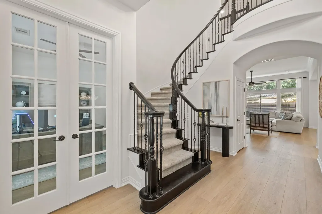 1124 Castle Path Round Rock TX 78681