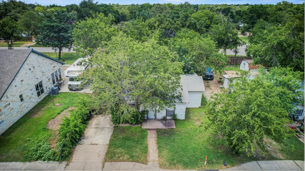 308 E Austin Avenue Round Rock TX 78664
