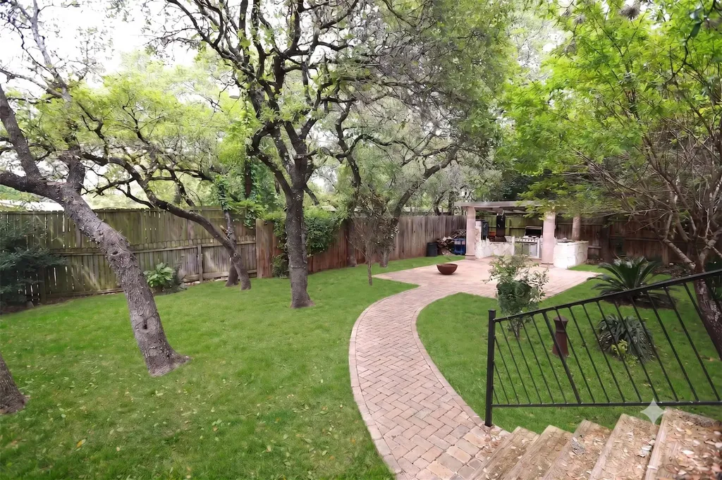 1125 San Augustine Drive Austin TX 78733