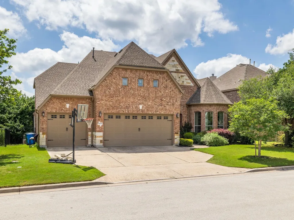 8808 Flycatcher Court Austin TX 78738
