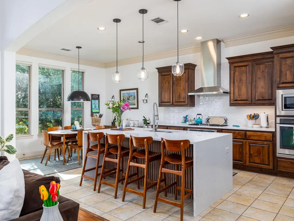 8808 Flycatcher Court Austin TX 78738