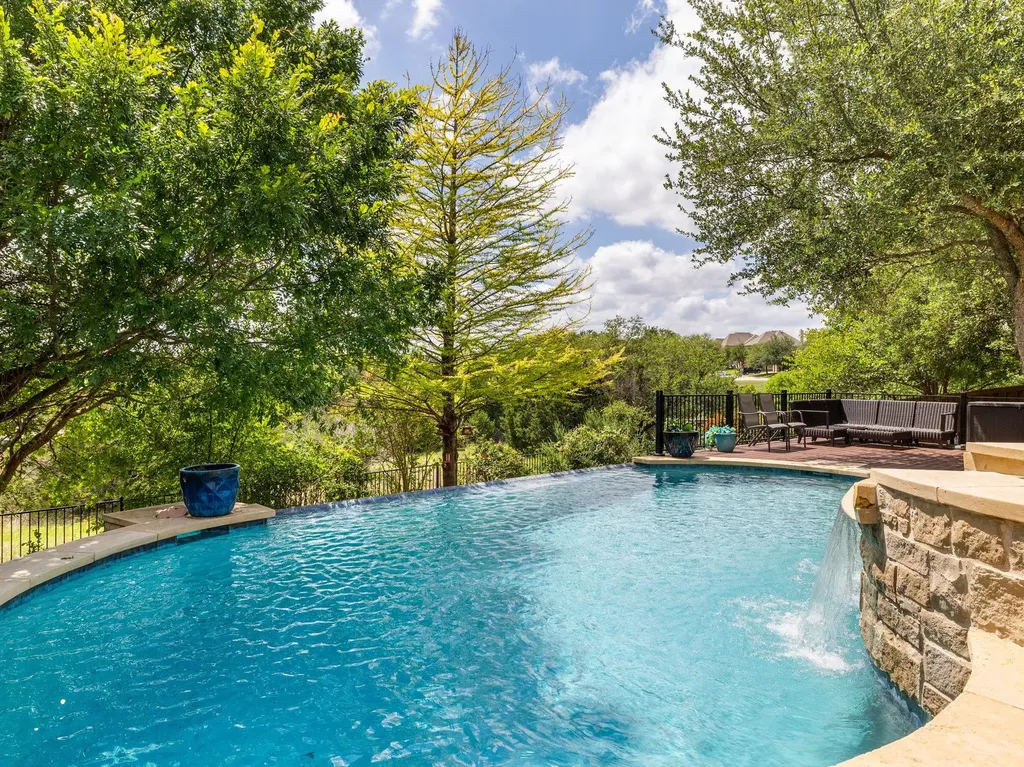 8808 Flycatcher Court Austin TX 78738