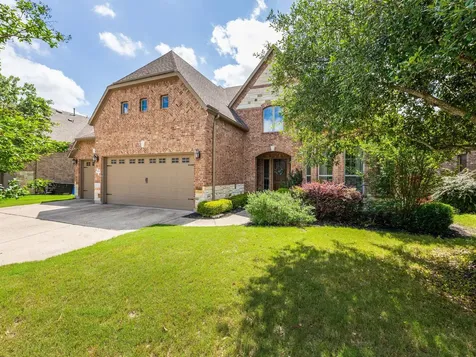 8808 Flycatcher Court Austin TX 78738
