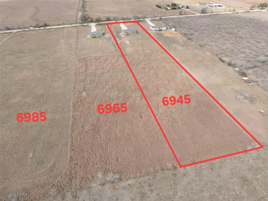 6965 Seawillow Road Lockhart TX 78644