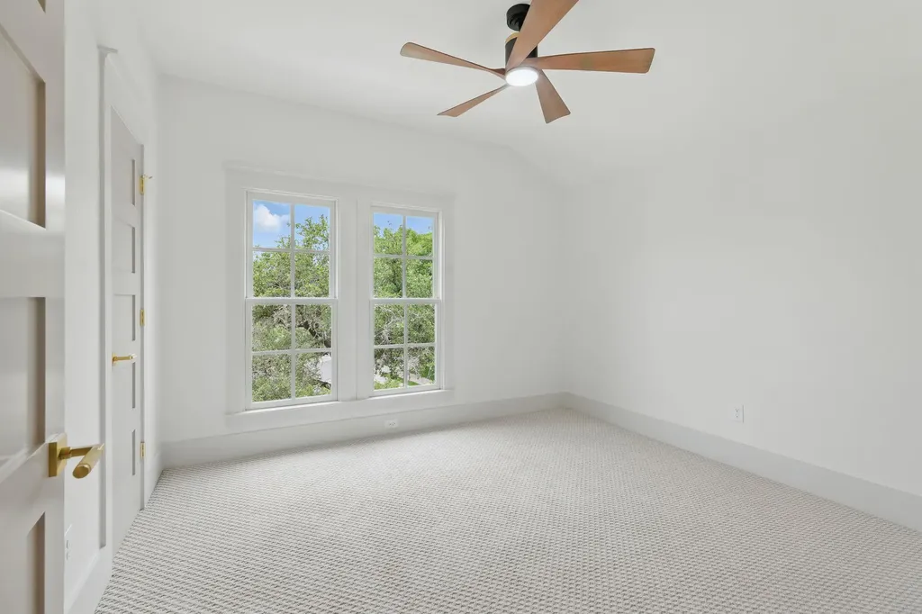 6905 Rudi Cove Austin TX 78759