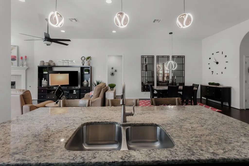 3896 Skyview Way Round Rock TX 78681