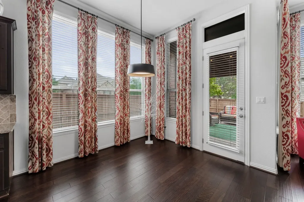 3896 Skyview Way Round Rock TX 78681