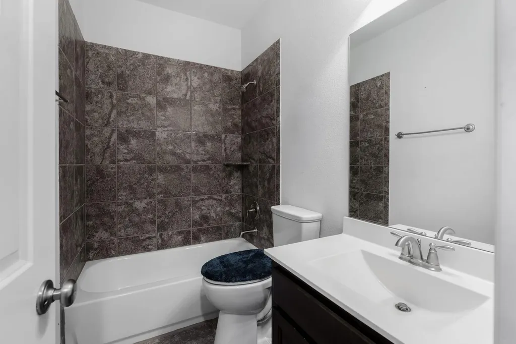 3896 Skyview Way Round Rock TX 78681