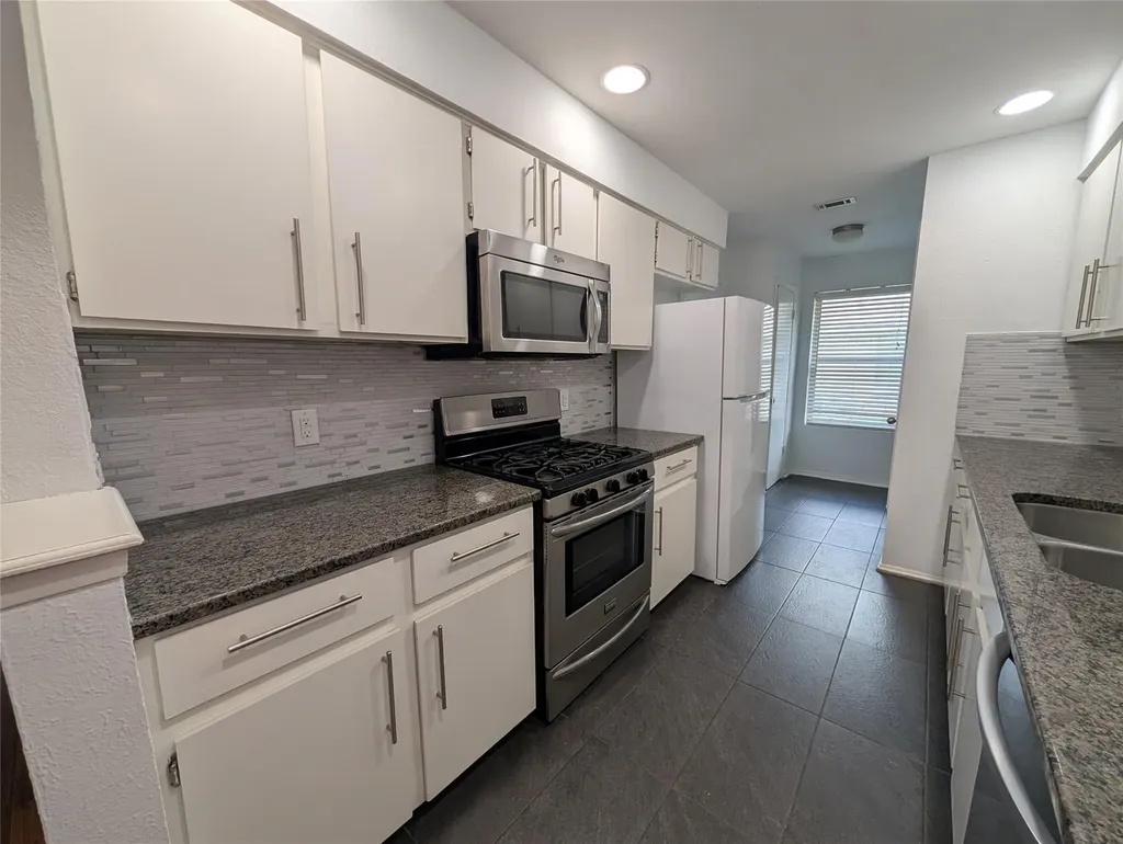 4601 Tamarack Trail Austin TX 78727