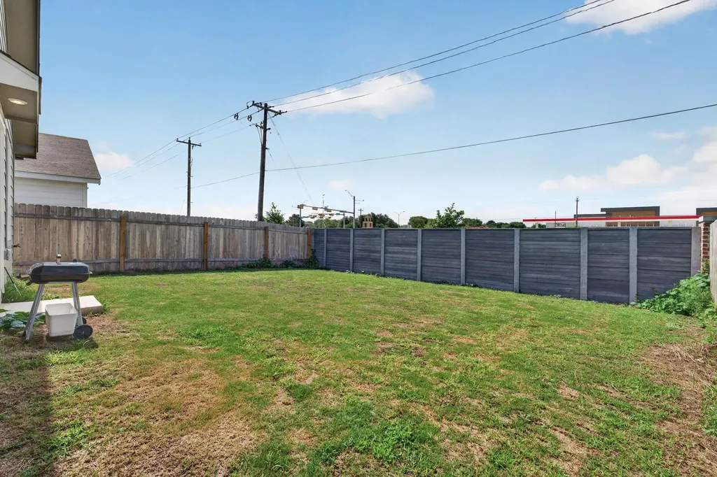 17801 Dockery Drive Elgin TX 78621