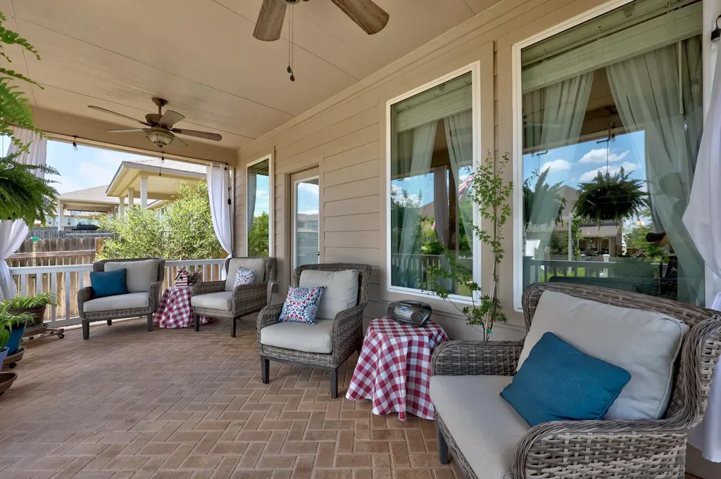 2105 Prairie Oaks Drive Georgetown TX 78628