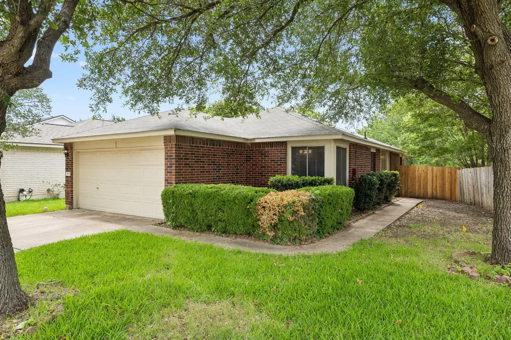 1519 Miss Allisons Way Pflugerville TX 78660
