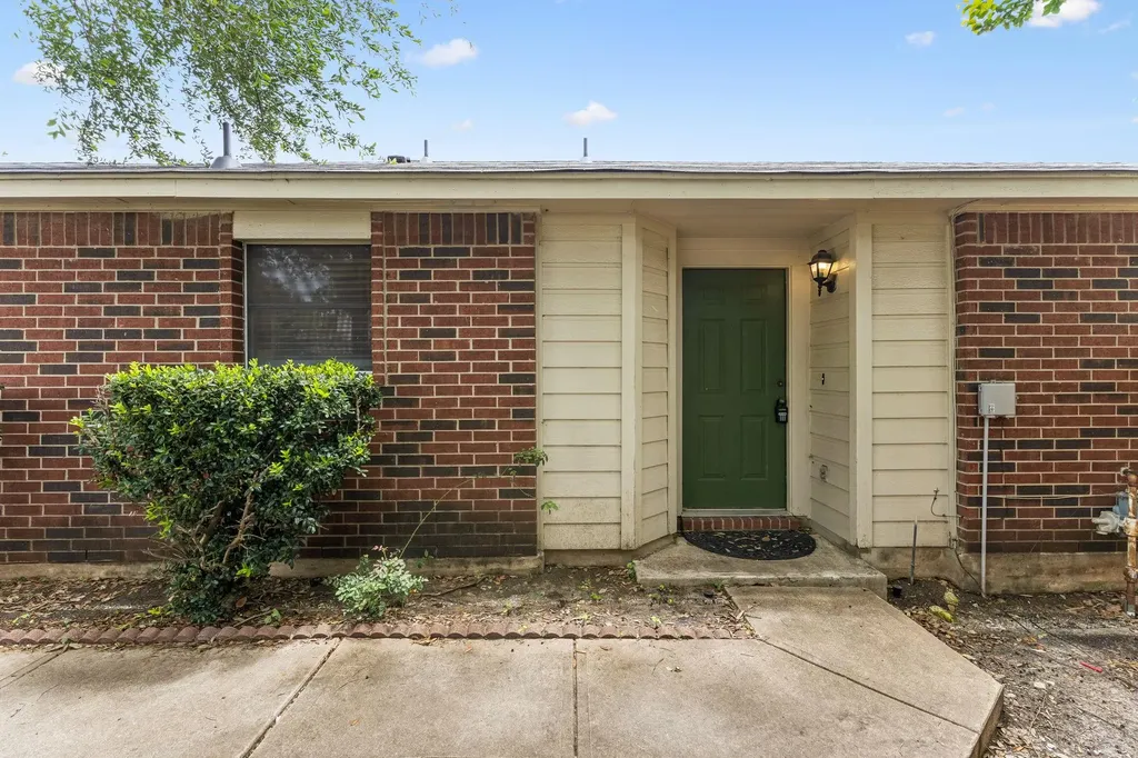 1519 Miss Allisons Way Pflugerville TX 78660