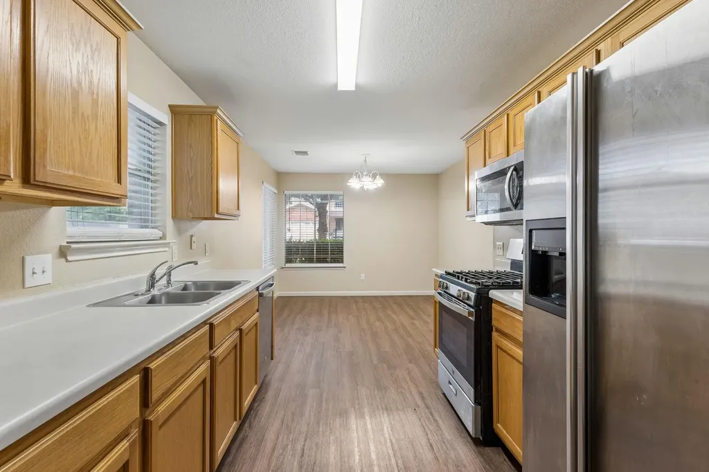 1519 Miss Allisons Way Pflugerville TX 78660