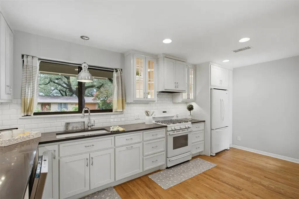11901 North Oaks Drive Austin TX 78753