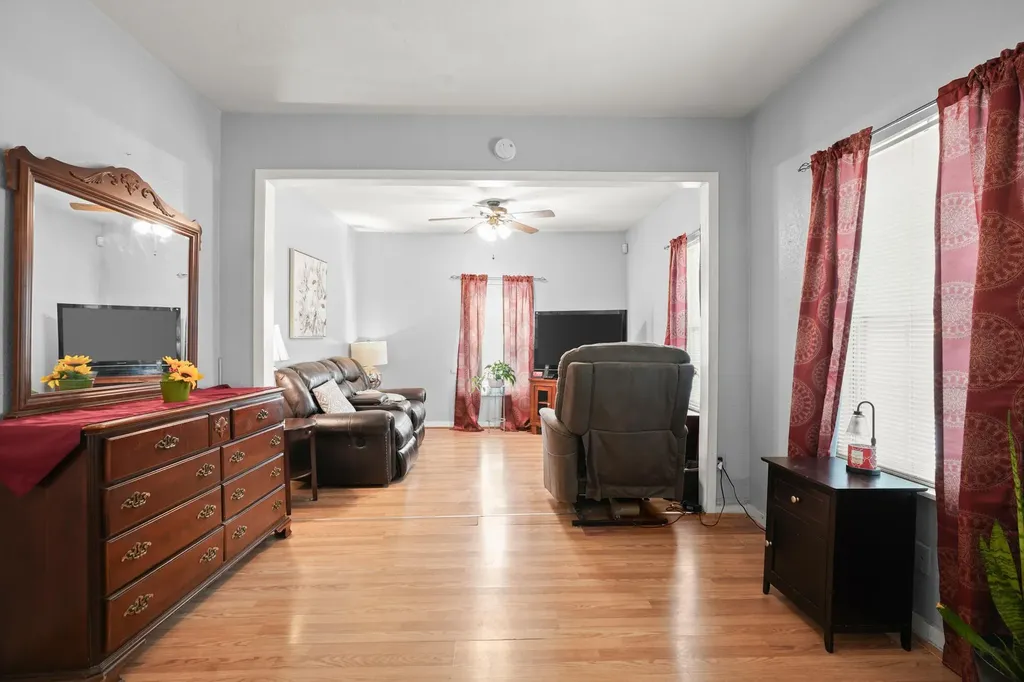 1908 Holly Street Austin TX 78702