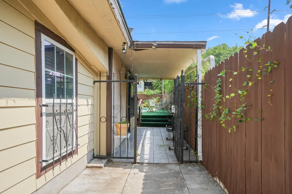 1908 Holly Street Austin TX 78702