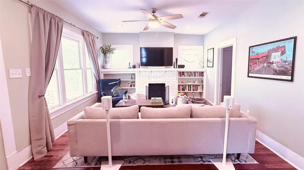 307 E 35th Street Austin TX 78705