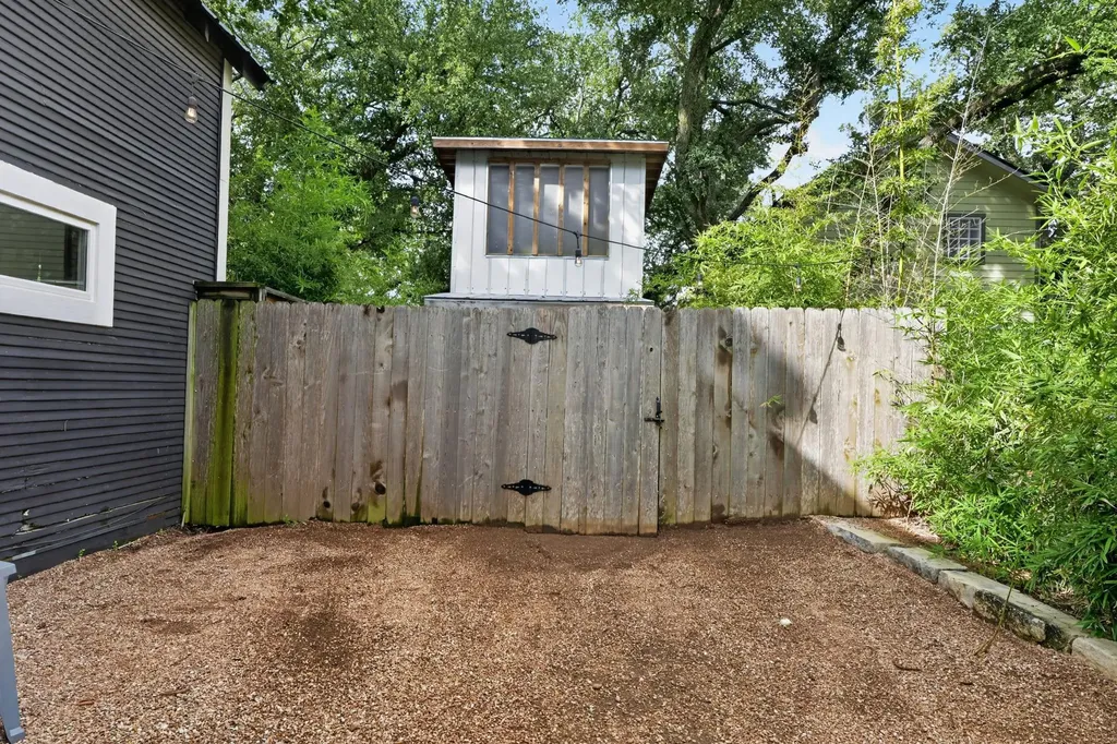 307 E 35th Street Austin TX 78705