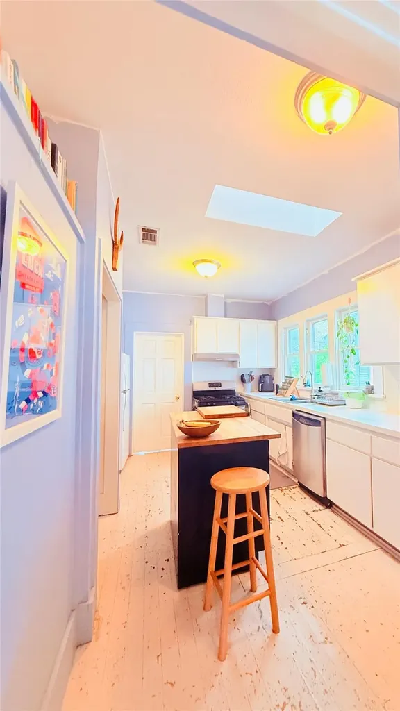 307 E 35th Street Austin TX 78705
