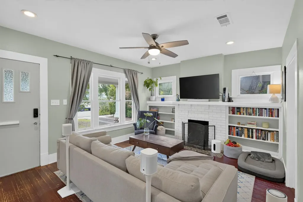 307 E 35th Street Austin TX 78705